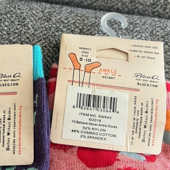 Blue Q Socks 2 Pairs NWT Womens Size 5 - 10 - Picture 3 of 5